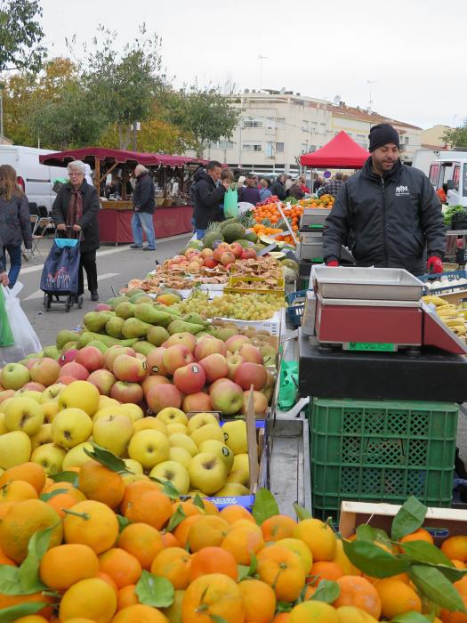 Mercat dels diumenges de Santa Margarida i els Monjos