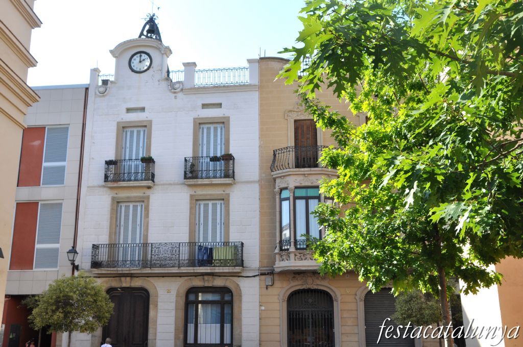 Piera - Carrer de la Plaça (Cal Bitxo, antic Ajuntament)
