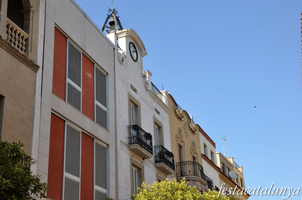 Piera - Carrer de la Plaça (Cal Bitxo, antic Ajuntament)