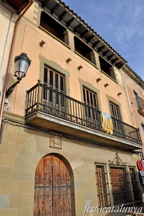 Castellterçol - Plaça Prat de la Riba (Can Marsans)