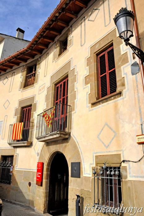 Plaça Prat de la Riba o Plaça Nova de Castellterçol ***