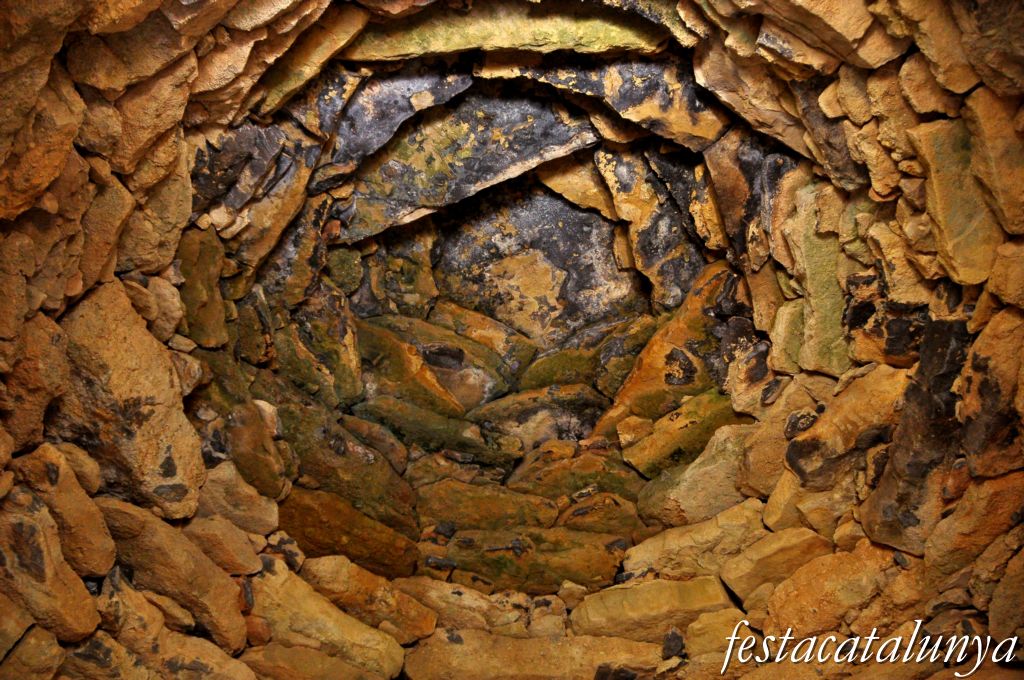 Castellolí - Barraques de pedra seca - Barraca del Rei Gran