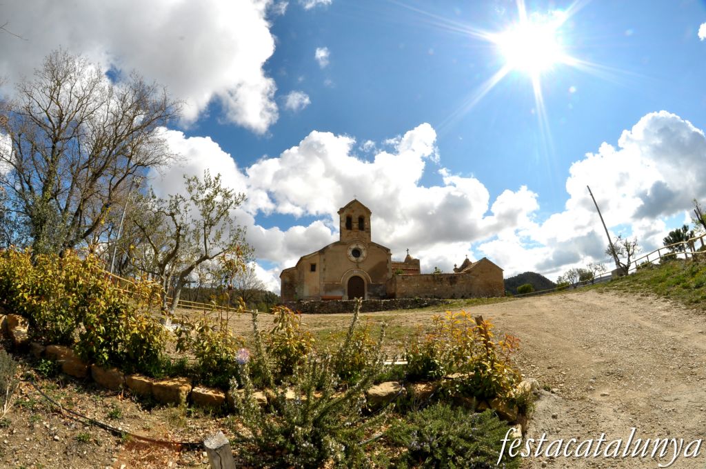 Castellolí - Església romànica de Sant Pere i Sant Feliu de la Vall d'Aguilera