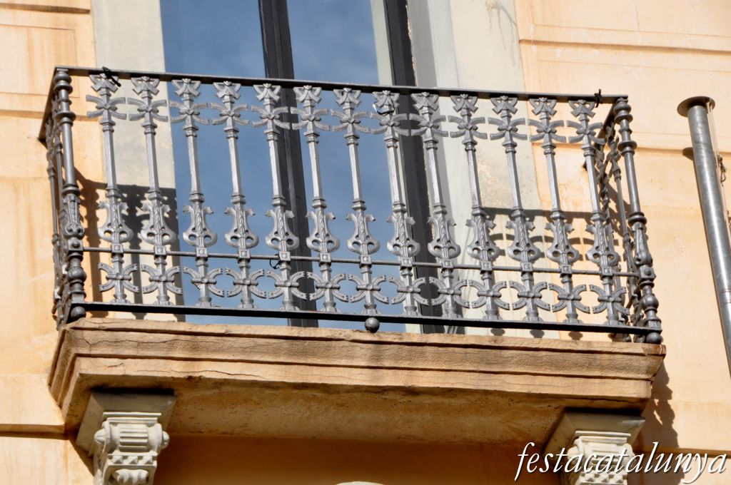 Olesa de Montserrat - Ajuntament, antic hotel Gori