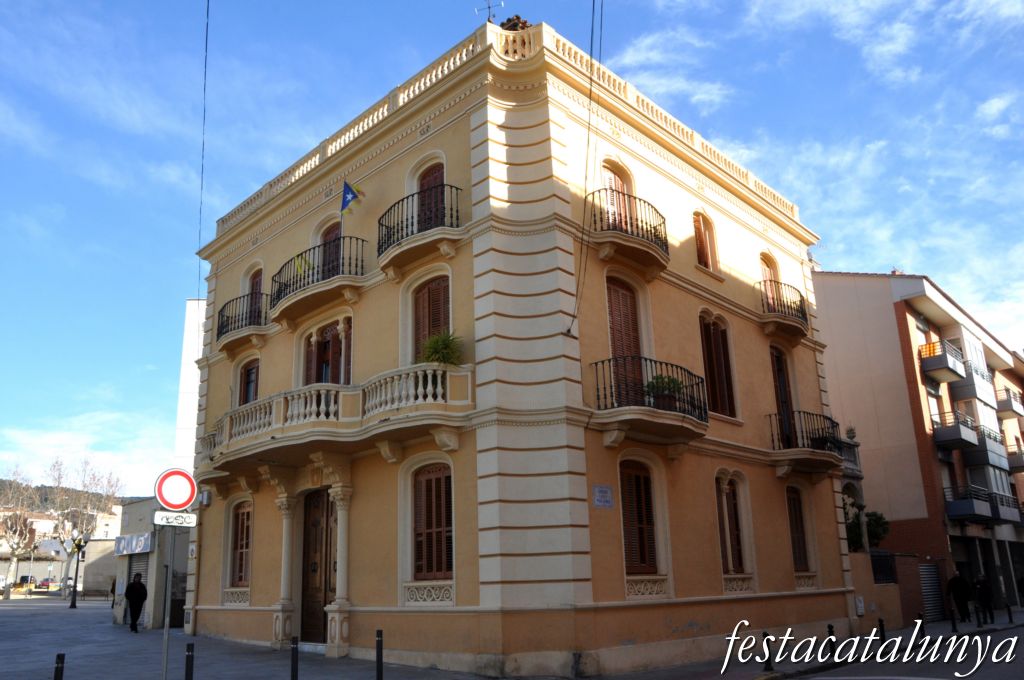 Olesa de Montserrat - Cal Vador Bruixa