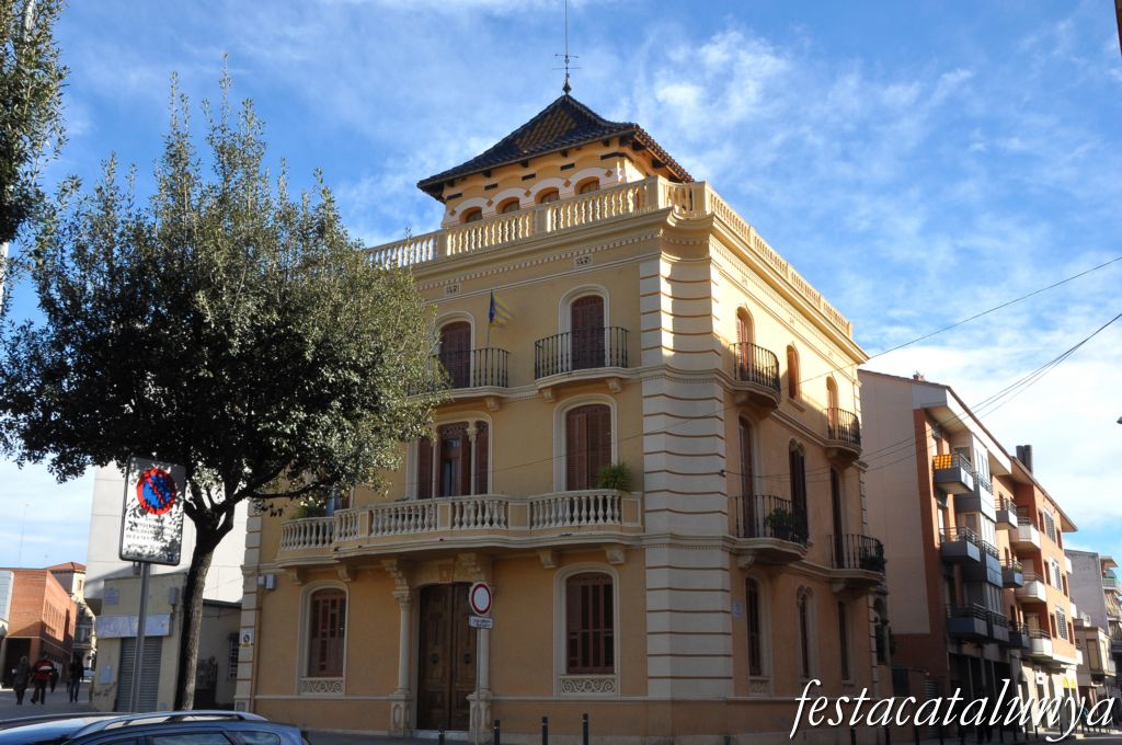 Olesa de Montserrat - Cal Vador Bruixa