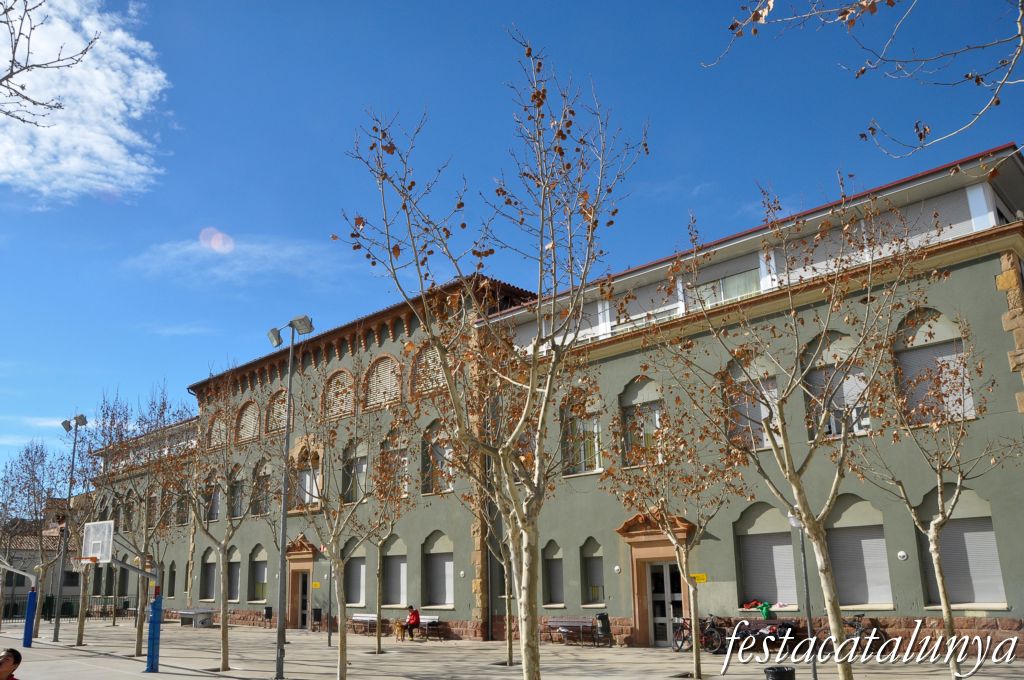 Olesa de Montserrat - Escoles Nacionals