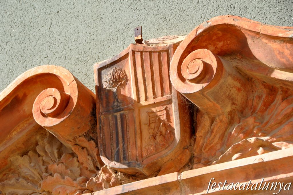 Olesa de Montserrat - Escoles Nacionals