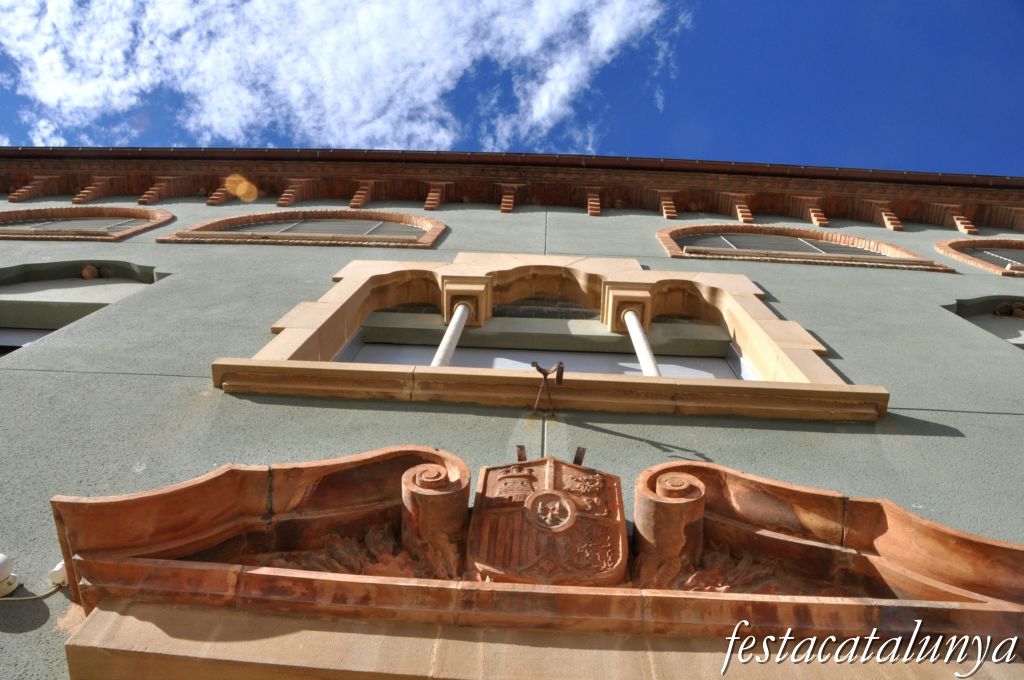 Olesa de Montserrat - Escoles Nacionals