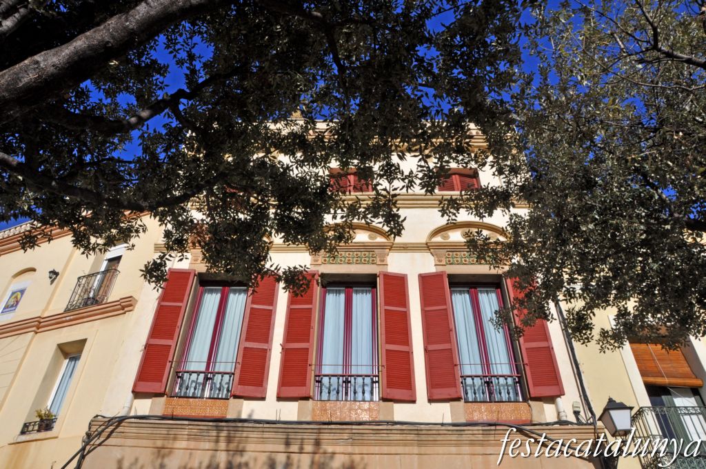 Olesa de Montserrat - Plaça Nova