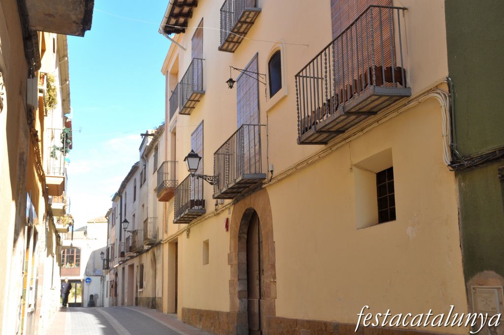 Olesa de Montserrat - Carrer Creu Reial