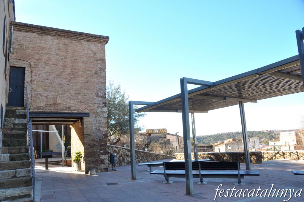 Olesa de Montserrat - Porxo de Santa Oliva