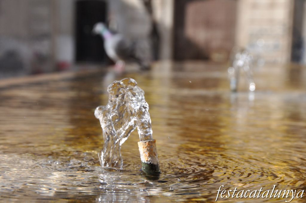Olesa de Montserrat - Plaça de les Fonts