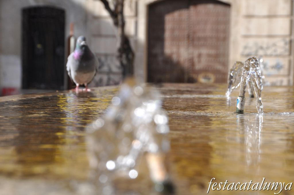 Olesa de Montserrat - Plaça de les Fonts