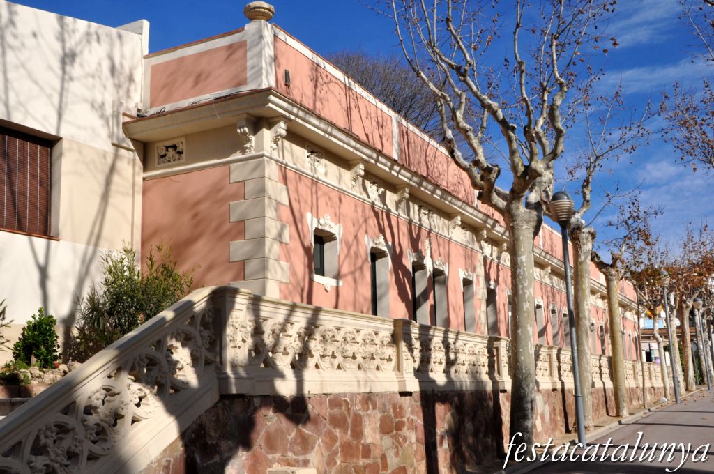 Xalets de l'Hotel Gori d'Olesa de Montserrat