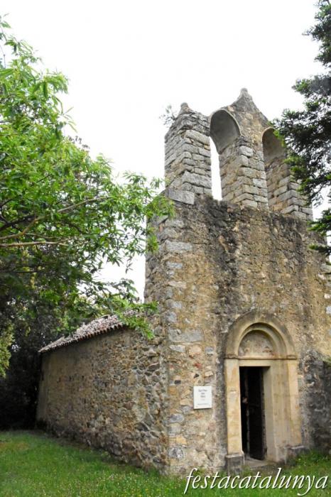 Sant Pere dels Vilars de Maçanet de Cabrenys ***