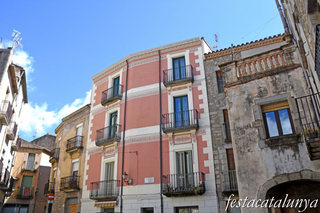 Maçanet de Cabrenys - Plaça de la Vila - La Font de la Plaça