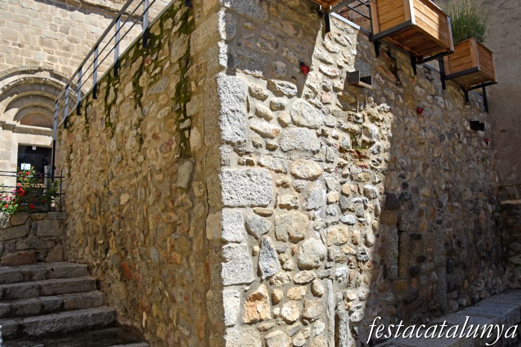 Maçanet de Cabrenys - Plaça de la Vila - La Font de la Plaça