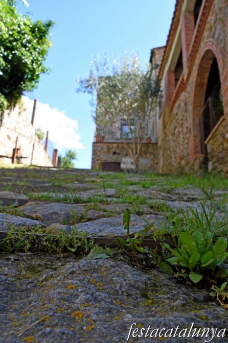 Maçanet de Cabrenys - A l'entorn de la Plaça del Castell i de l'església