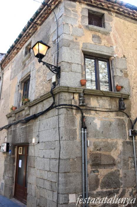 Maçanet de Cabrenys - Cal Paris o Cal Rei