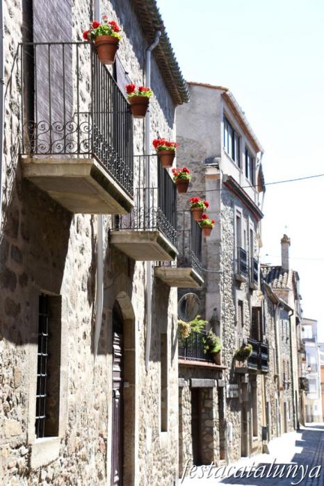 Maçanet de Cabrenys - Cal Paris o Cal Rei