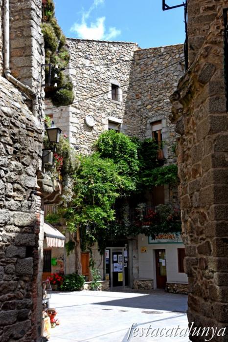 Maçanet de Cabrenys - Verge del Roser a Cal Pipaire