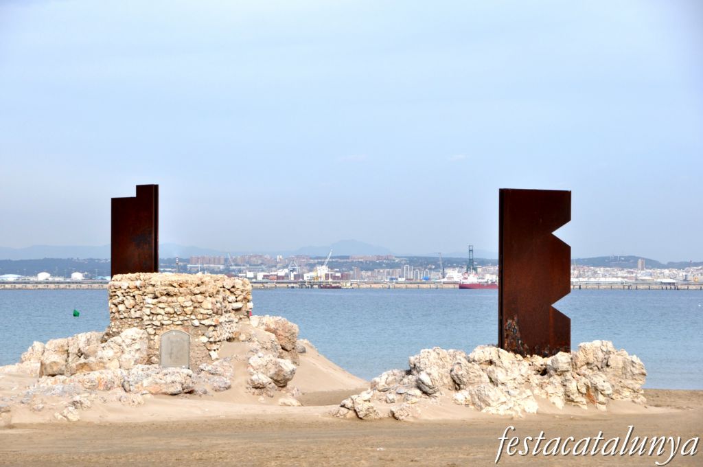 Vila-seca - Grup escultòric Marca d'Aigua de Sergi Aguilar a la Pineda