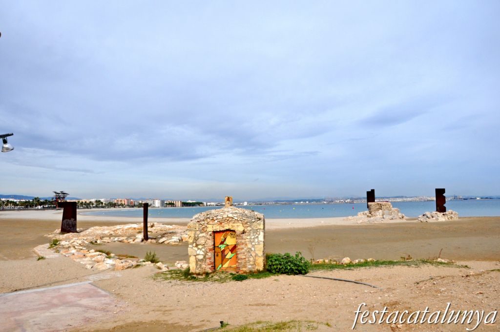 Vila-seca - Grup escultòric Marca d'Aigua de Sergi Aguilar a la Pineda