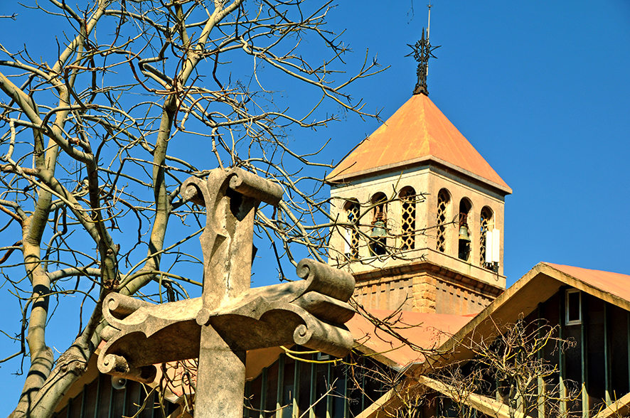 Prat de Llobregat, El - Església parroquial de Sant Pere i SAnt Pau