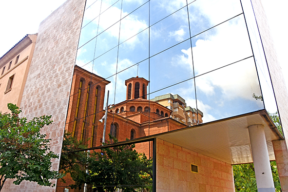 Cornellà de Llobregat - Església parroquial de Santa Maria