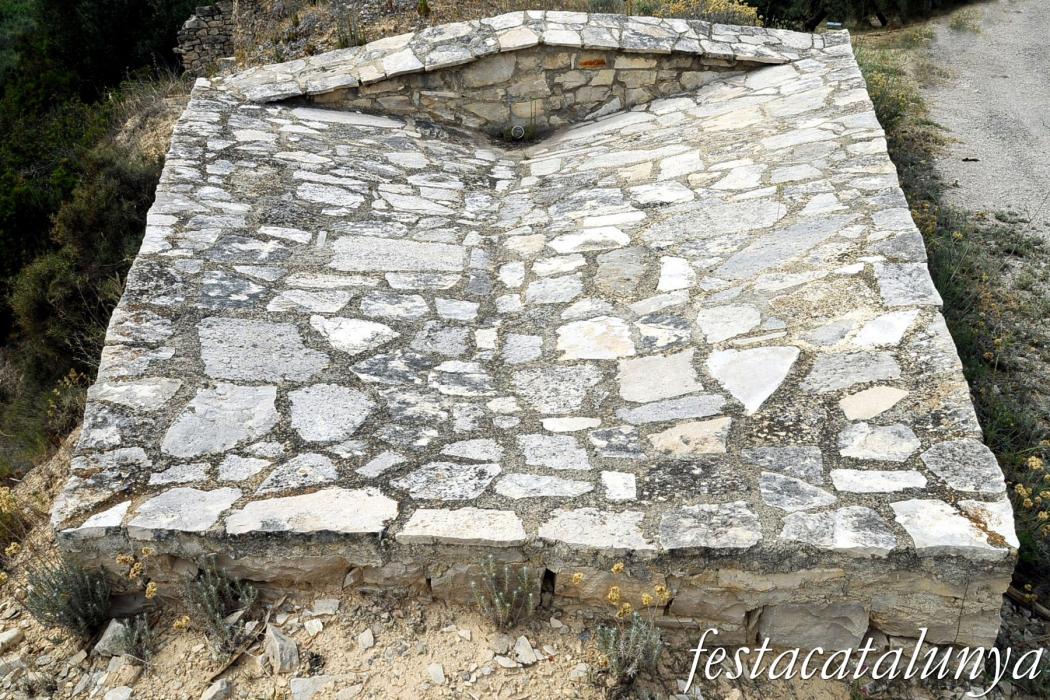 La Fatarella - Cisterna de Tiroi