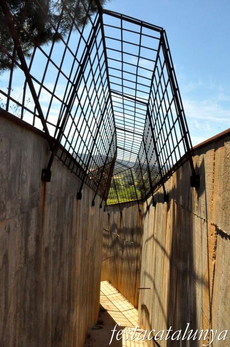 Memorial de Camposines a la Fatarella (Espais de la Batalla de l'Ebre) ***