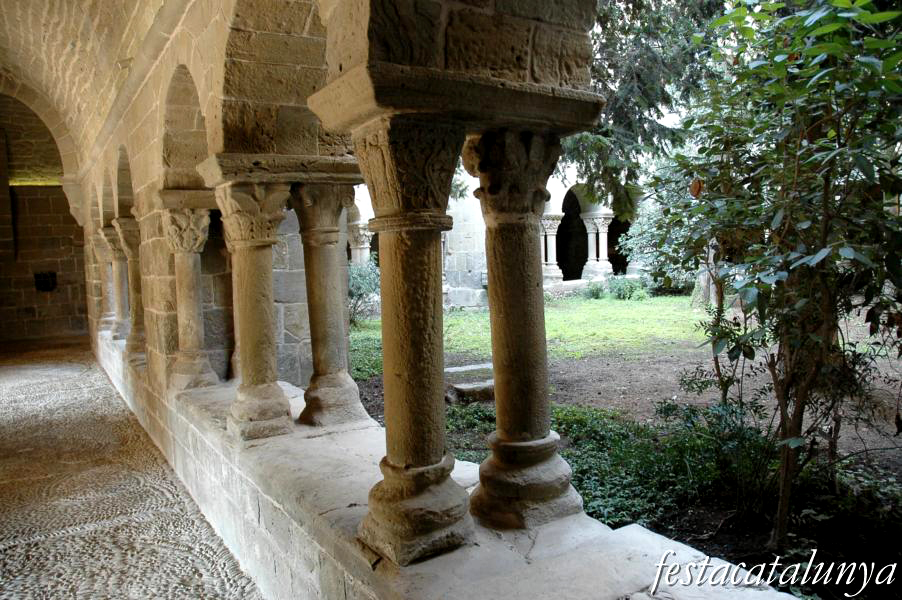 Monestir de Sant Benet de Bages a Sant Fruitós de Bages ***