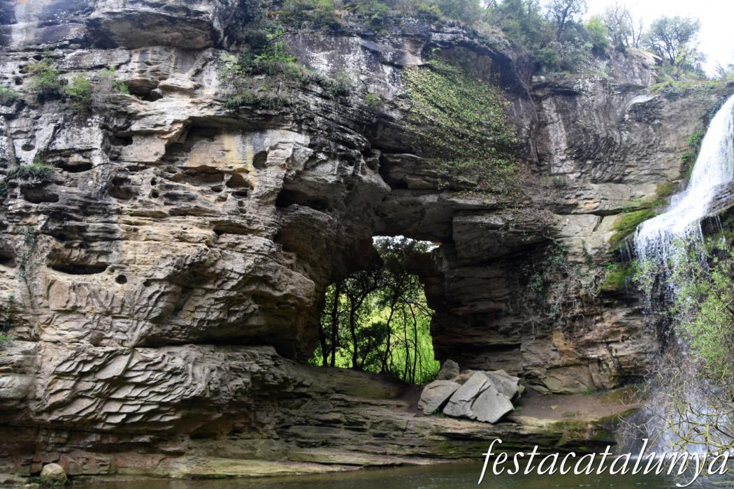 L'Esquirol - La Foradada