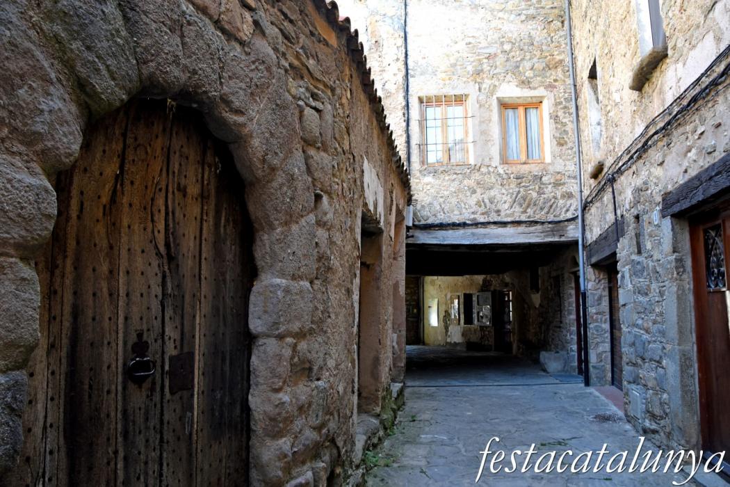 Vallfogona del Ripollès - Conjunt medieval del nucli antic