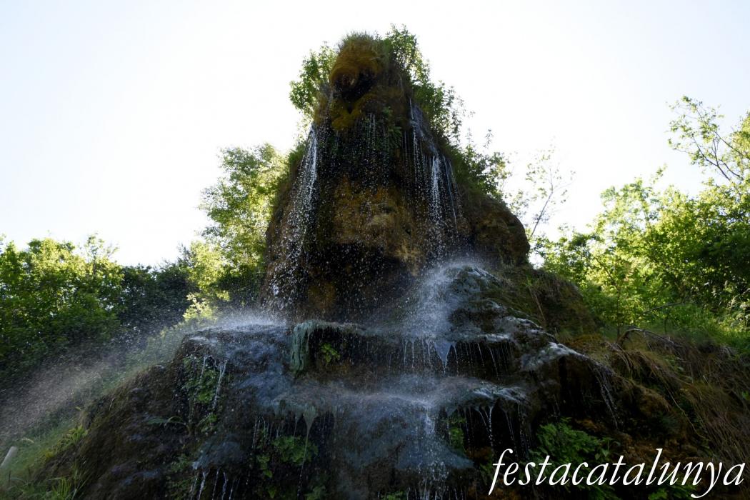 Vallfogona del Ripollès - Font de la Tosca