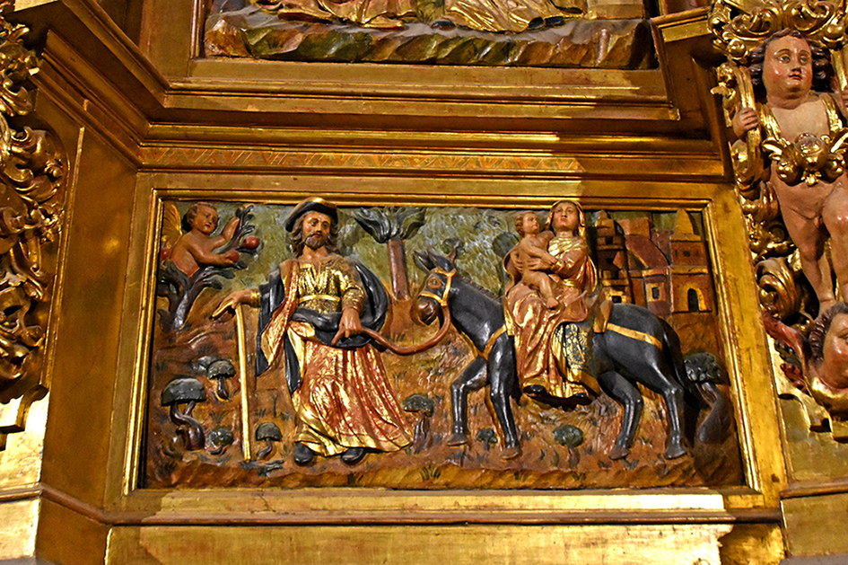 Retaule barroc a l'altar major de la Mare de Déu dels Àngels ***