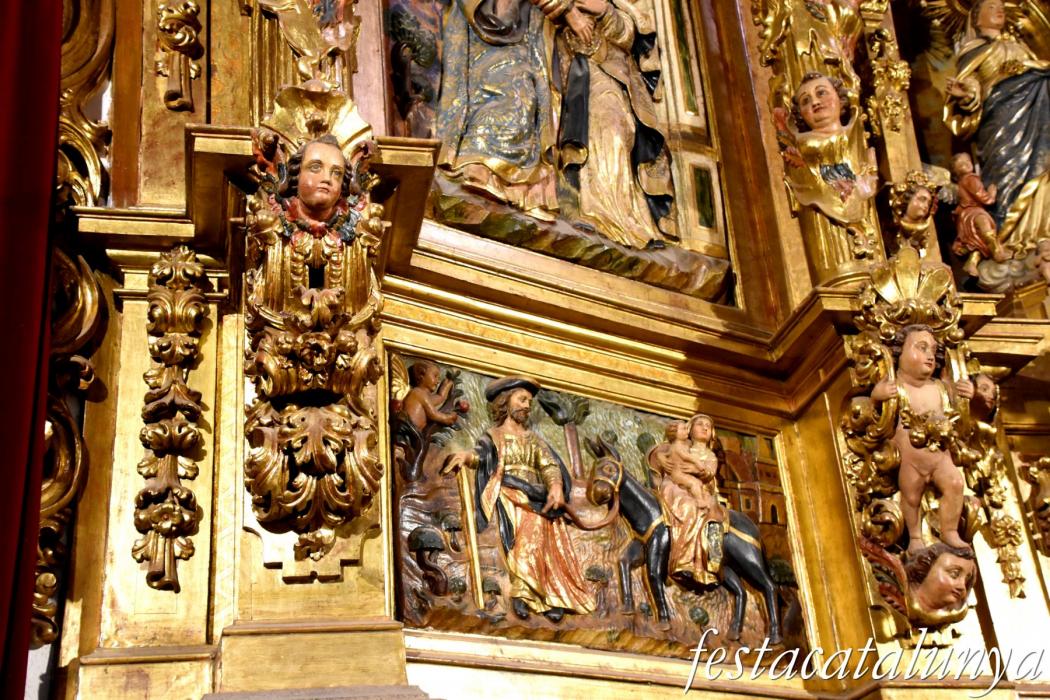 Llívia - Retaule barroc a l'altar major de la Mare de Déu dels Àngels