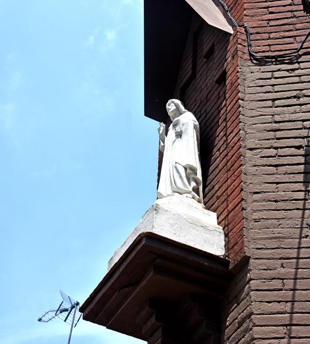 Antic Hospital o Clínica de les Monges i Centre Mèdic de Molins de Rei