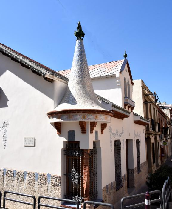 Can Tarragó de Molins de Rei ***