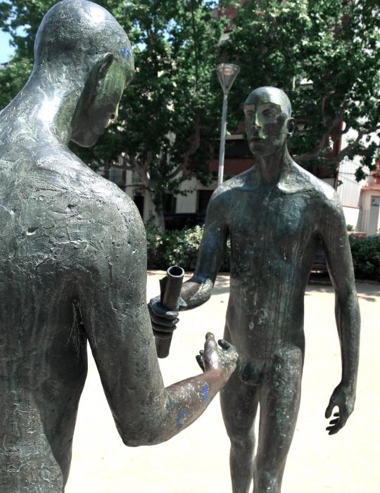 Escultura fundació de Molins de Rei ***