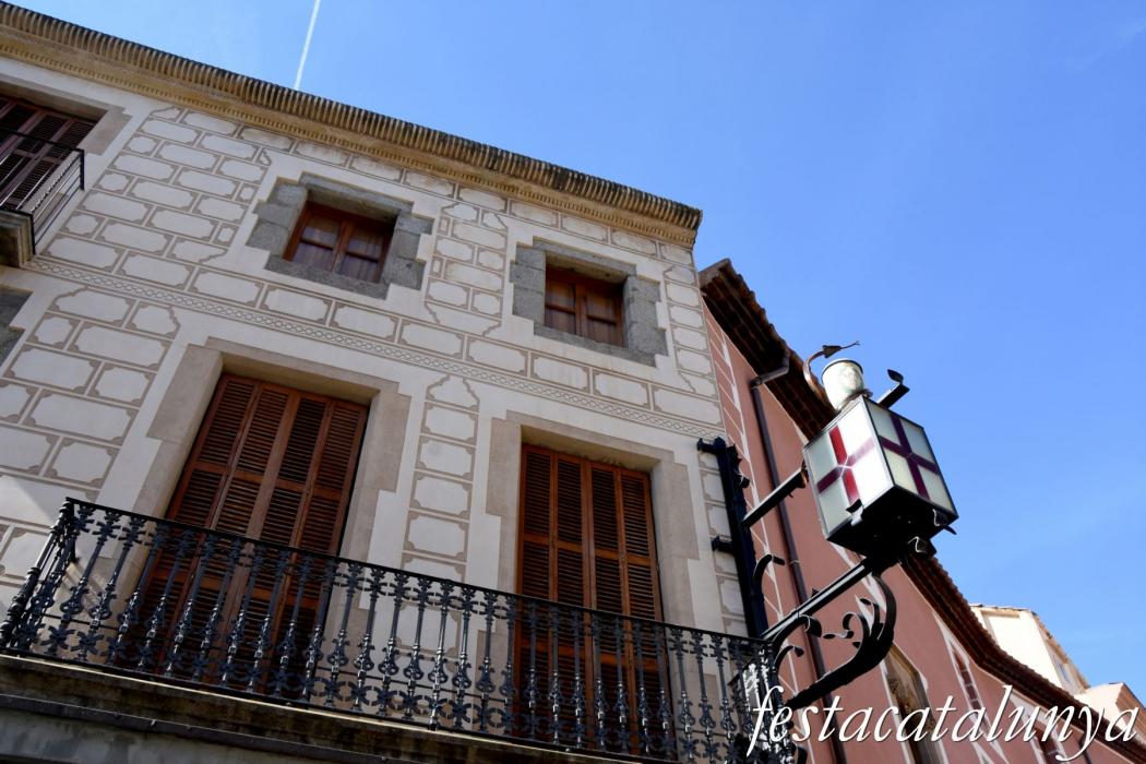 Mataró - Plaça de Santa Maria - Antiga farmàcia