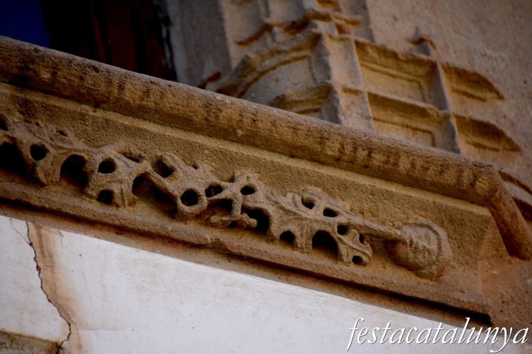 Mataró - Plaça de Santa Maria - Cases Milà i Escolà