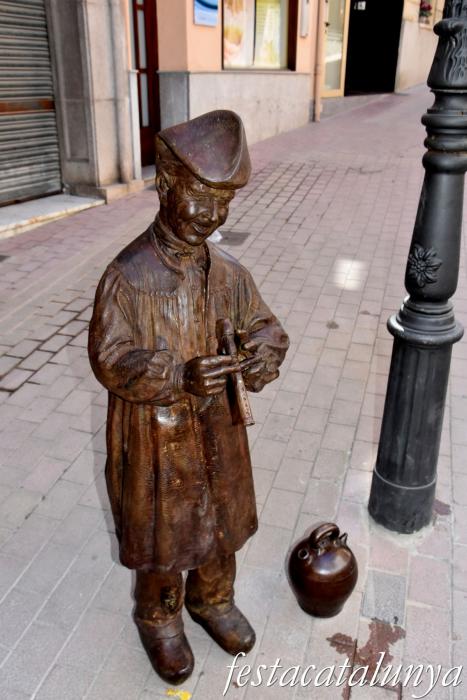 Sant Hilari Sacalm - Carrer Vic - Estàtua Jaumet