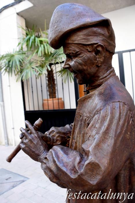 Sant Hilari Sacalm - Carrer Vic - Estàtua Jaumet