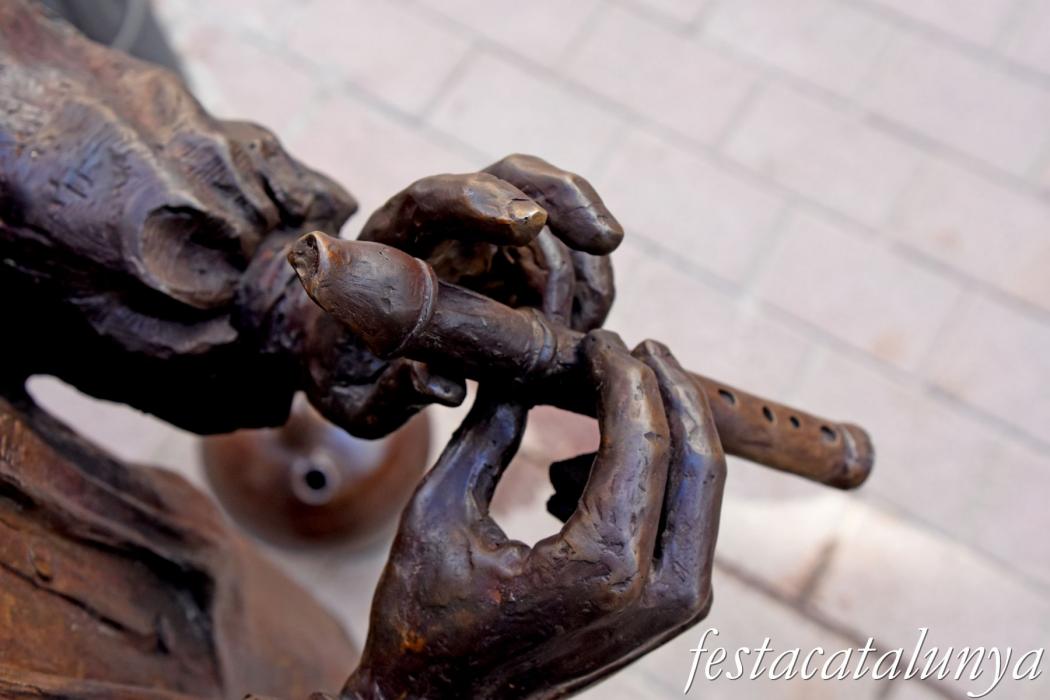 Sant Hilari Sacalm - Carrer Vic - Estàtua Jaumet