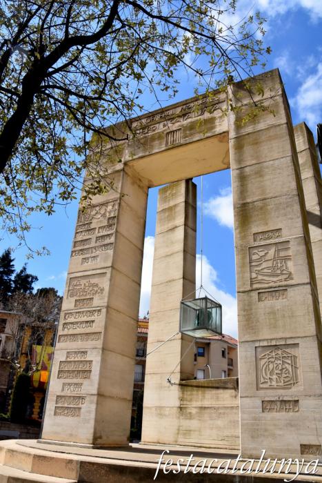 Sant Hilari Sacalm - Monument al General Moragues