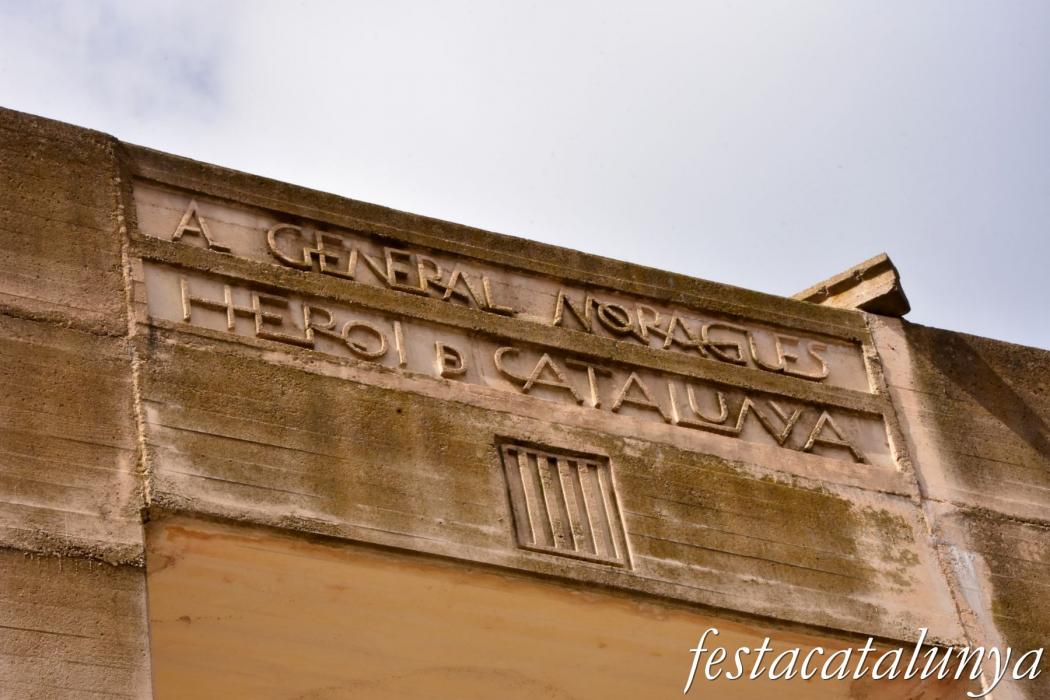 Sant Hilari Sacalm - Monument al General Moragues