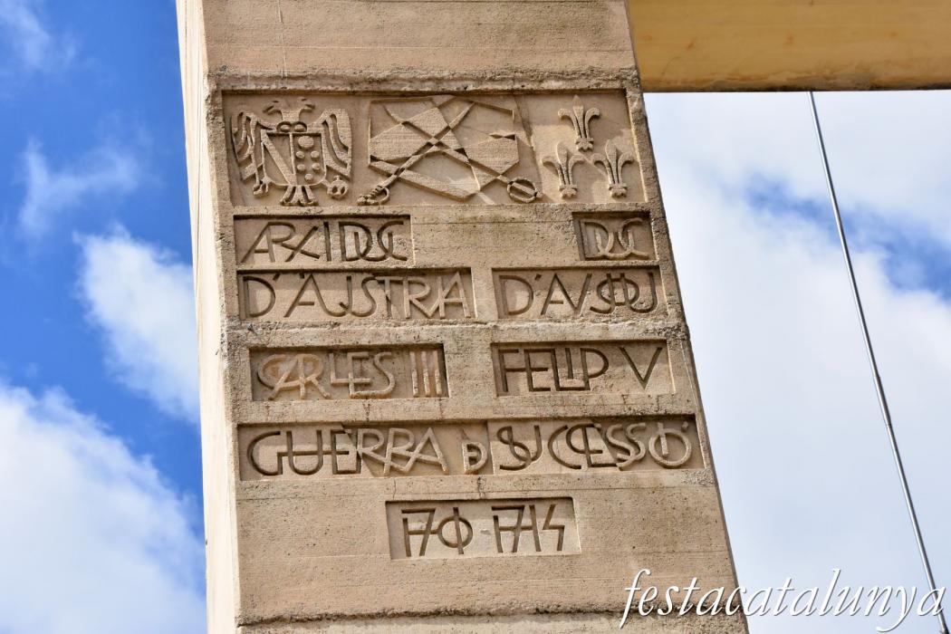 Sant Hilari Sacalm - Monument al General Moragues