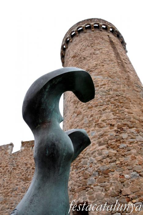 Tossa de Mar - Escultura Dona del Pescador